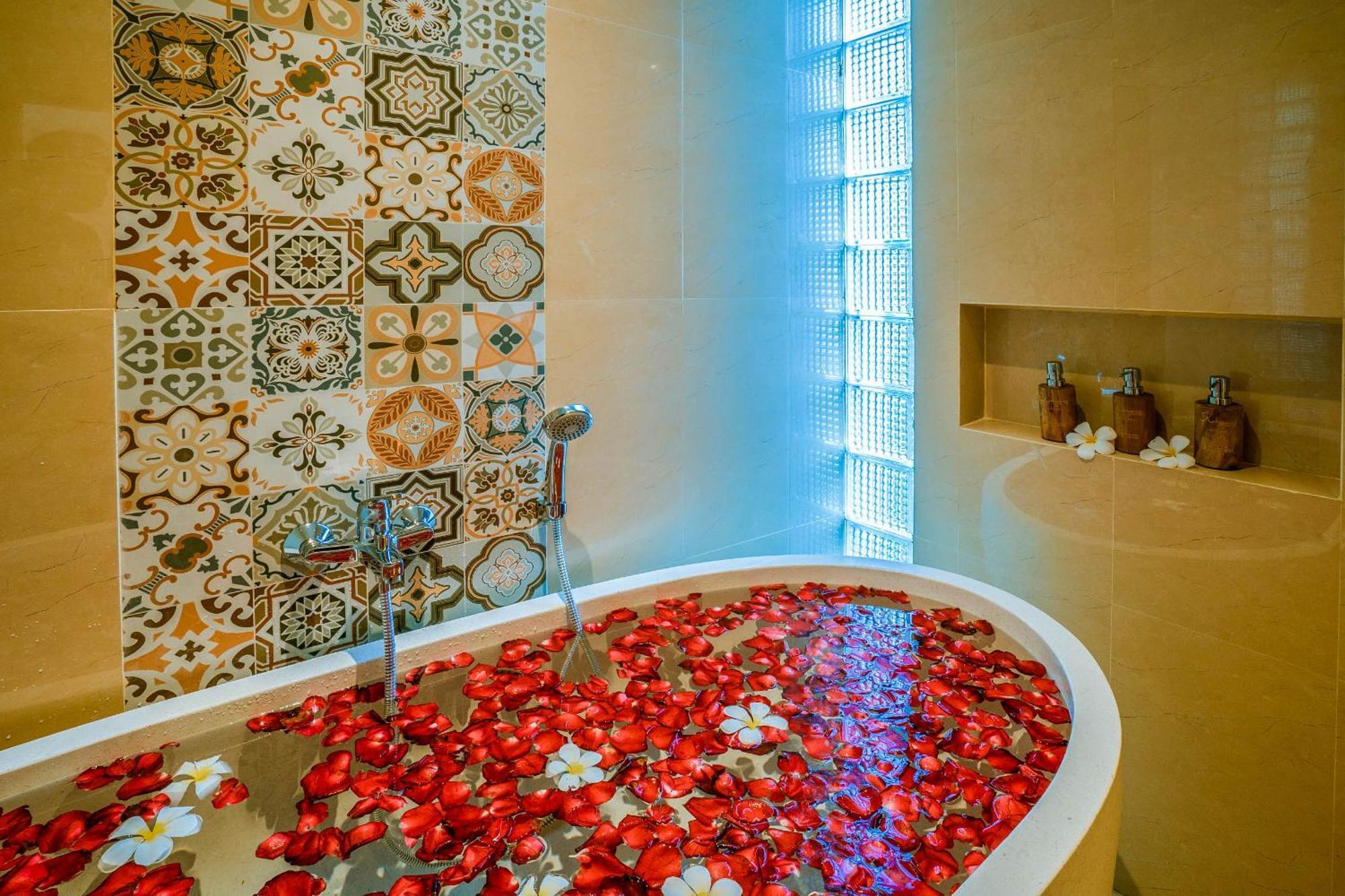 Kahayana Suites Ubud Экстерьер фото