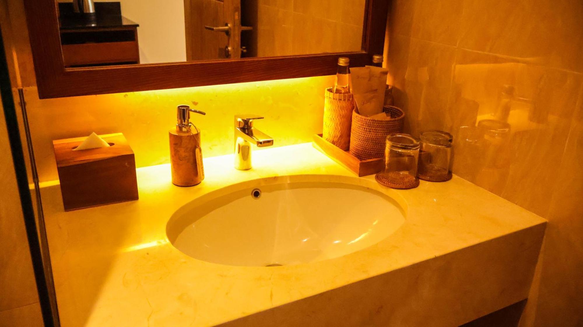 Kahayana Suites Ubud Экстерьер фото